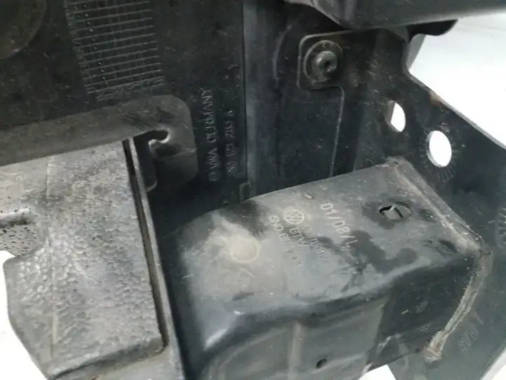 Volkswagen Tiguan (2007 - 2011) 5N0805588 Панель радиаторов двигателя — фото 10