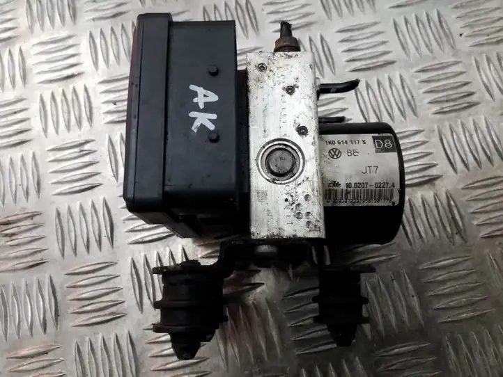 Volkswagen Golf V (2003 - 2009) 1K0907379AK ABS блок — фото 2