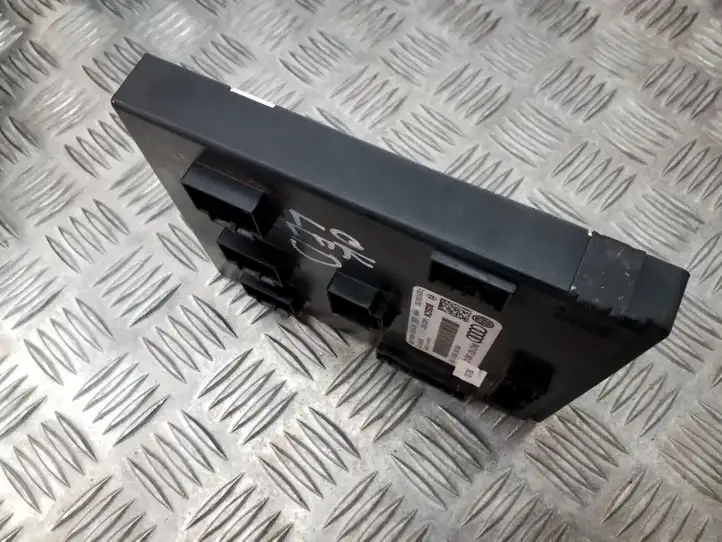 Audi A4 S4 B8 8K (2007 - 2011) 8K0907063C Модуль комфорта — фото 2