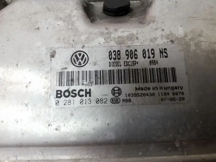 Skoda Fabia Mk2 (5J) (2007 - 2014) 038906019NS Блок управления двигателем (ECU) — фото 2