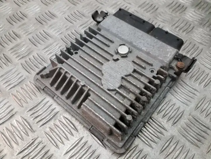 Seat Leon (1P) (2005 - 2012) 03L906023LH Блок управления двигателем (ECU) — фото 4
