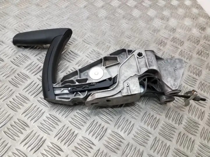 Audi A3/S3 8P (2008 - 2013) 8P0711303C Механизм ручного тормоза (в салоне) — фото 8
