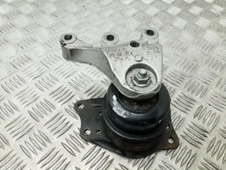 Seat Ibiza IV (6J,6P) (2008 - 2017) 6R0199167E Опора двигателя — фото 1