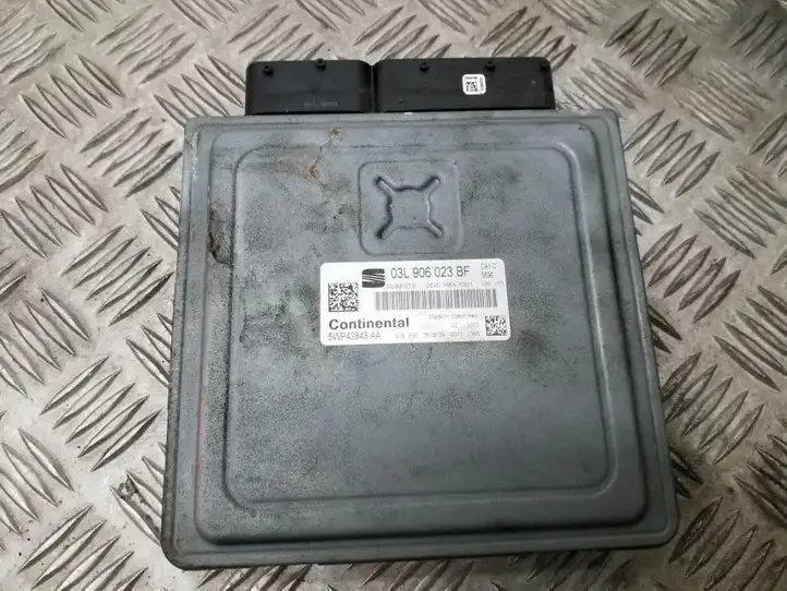 Seat Ibiza IV (6J,6P) (2008 - 2017) 03L906023BF Блок управления двигателем (ECU) — фото 1