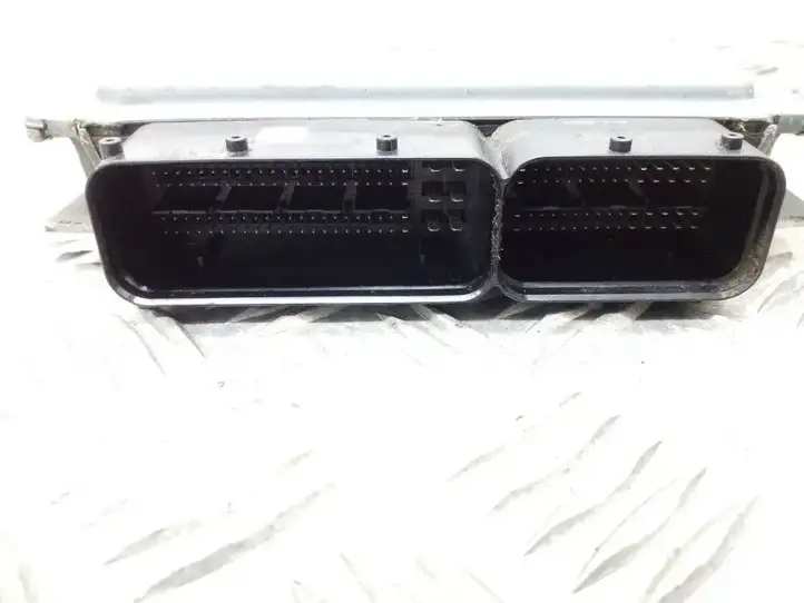 Seat Ibiza IV (6J,6P) (2008 - 2017) 03L906023BF Блок управления двигателем (ECU) — фото 3