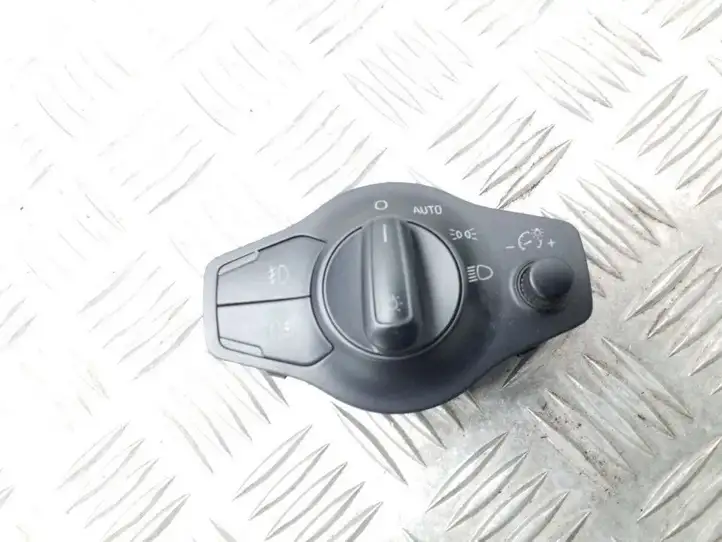 Audi A4 S4 B8 8K (2007 - 2011) 8K0941531C Включатель фонарей — фото 1