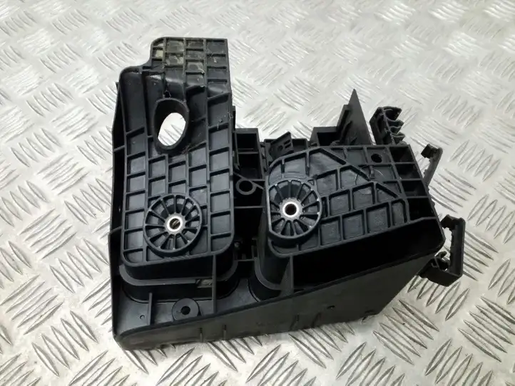 Volkswagen Tiguan (2007 - 2011) 1K0907361B Крышка ящика предохранителей — фото 5