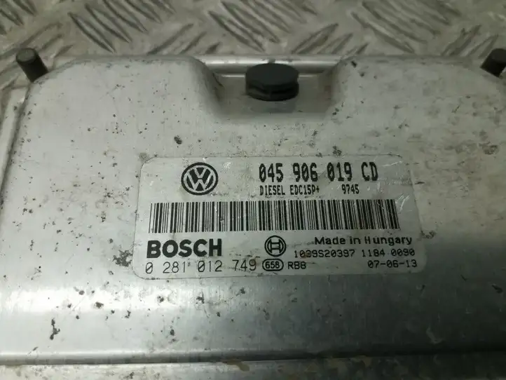 Skoda Fabia Mk2 (5J) (2007 - 2014) 045906019CD Блок управления двигателем (ECU) — фото 2