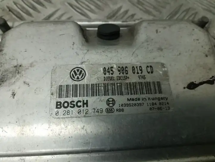 Skoda Fabia Mk2 (5J) (2007 - 2014) 045906019CD Блок управления двигателем (ECU) — фото 4