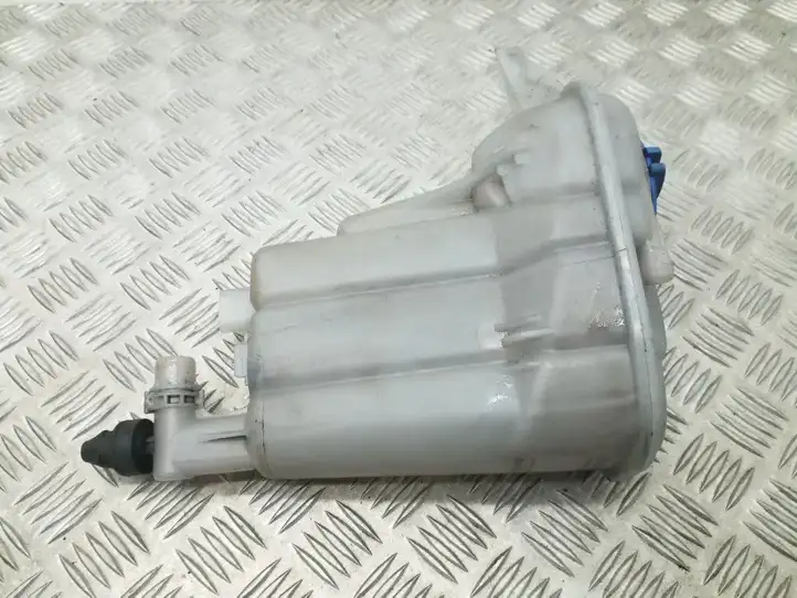 Audi A4 S4 B8 8K (2007 - 2011) 8K0121403H Расширительный бачок — фото 5