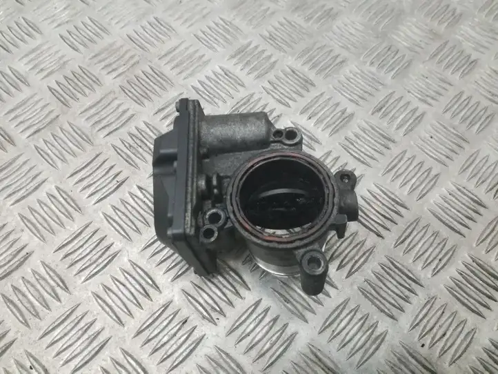 Volkswagen PASSAT B7 (2011 - 2014) 03L128063R Дроссельная заслонка — фото 4