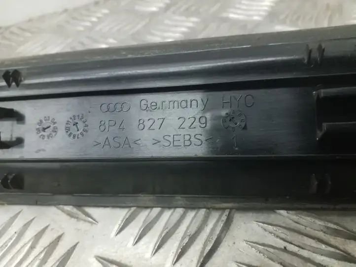 Audi A3/S3 8P (2008 - 2013) 8P4827229 Прочая отделка багажника — фото 4