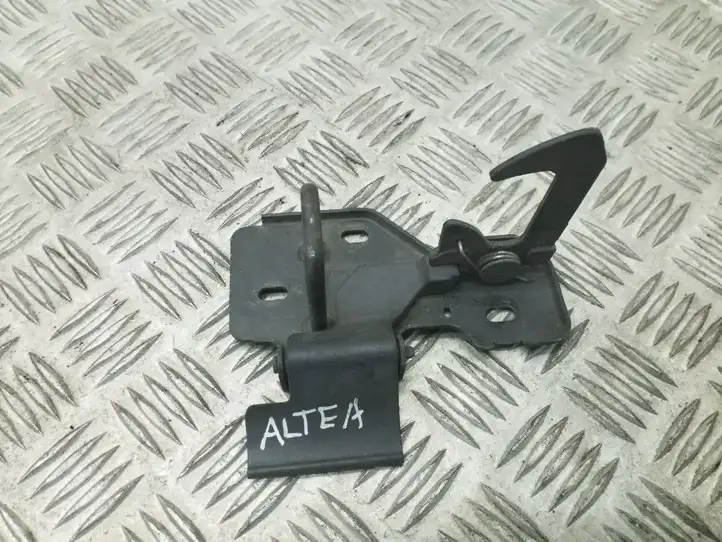 Seat Altea (2004 - 2009) 5P0823480 Кронштейн замка капота — фото 1