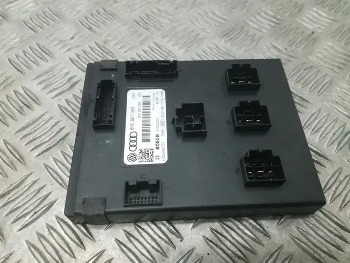 Audi A4 S4 B8 8K (2007 - 2011) 8K0907063 Модуль комфорта — фото 3
