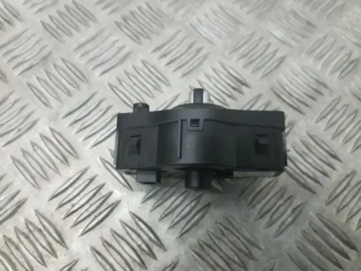 Audi A4 S4 B8 8K (2007 - 2011) 8K0941531G Включатель фонарей — фото 4