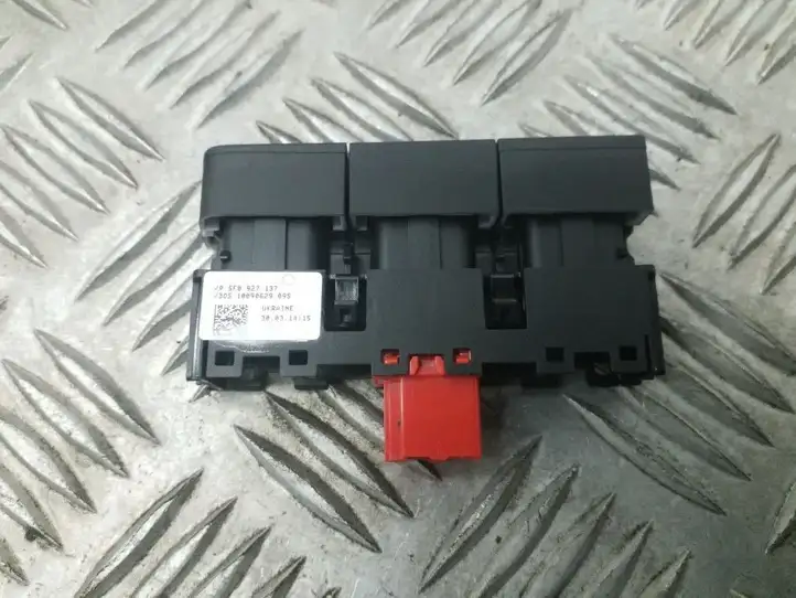 Seat Leon (5F) (2012 - 2019) 5F0927137 Другие включатели / ручки/ переключатели — фото 2
