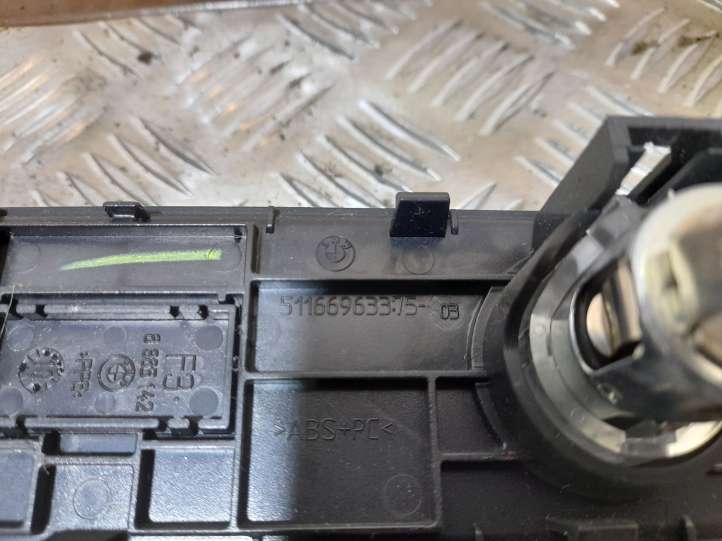 BMW X5 E70 (2006 - 2013)  5116696337 Прикуриватель