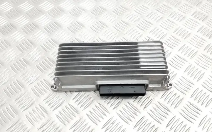 Audi A4 S4 B8 8K (2007 - 2011) 8T0035223AH Усилитель звука — фото 1