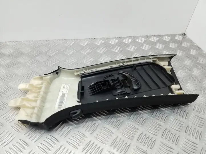 Audi A4 S4 B8 8K (2007 - 2011) 8K0867282B Верхняя обшивка стойки B — фото 4