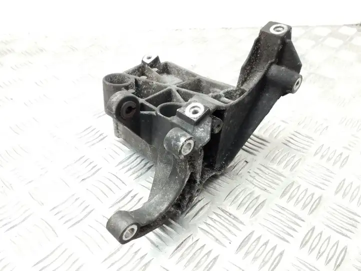 Audi A4 S4 B8 8K (2007 - 2011) 059145169AH Кронштейн насоса ГУР — фото 1