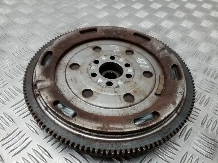 Seat Exeo (3R) (2008 - 2013) 03G105317D Маховик двигателя — фото 1