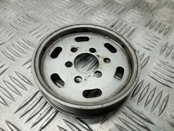 Seat Exeo (3R) (2008 - 2013) 06H145255E Шкив насоса ГУР — фото 4
