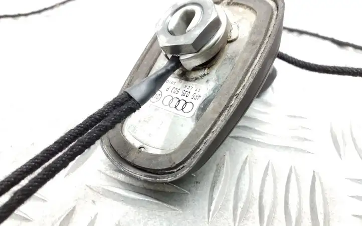 Audi A6 S6 C6 4F (2008 - 2011) 4F5035503P GPS антенна — фото 3
