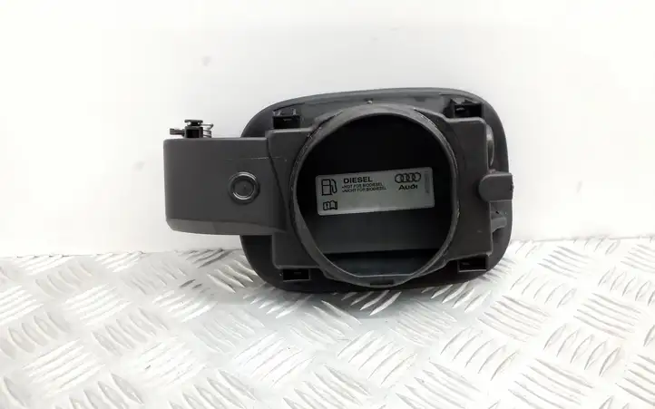 Audi A6 S6 C6 4F (2008 - 2011) 8K0010508R Крышка топливного бака — фото 3