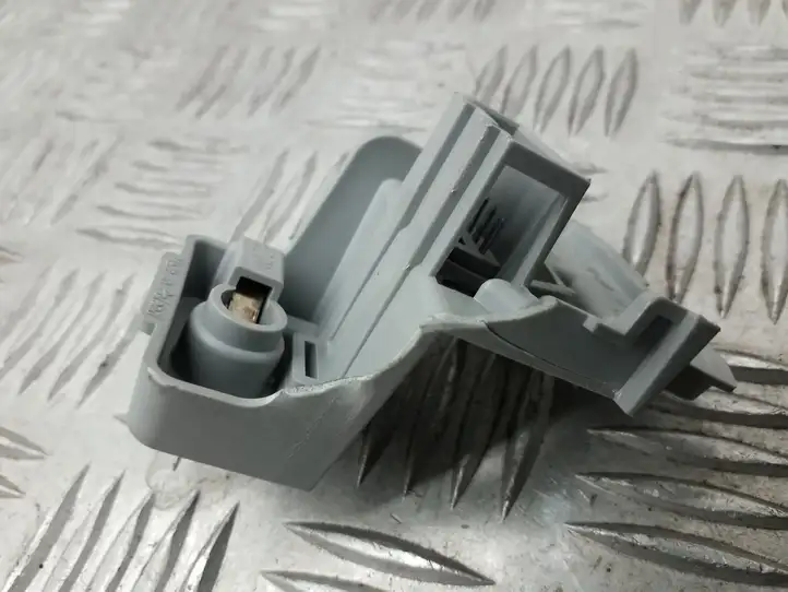Audi A4 S4 B8 8K (2007 - 2011) 21602001 Держатель лампы заднего фонаря — фото 4