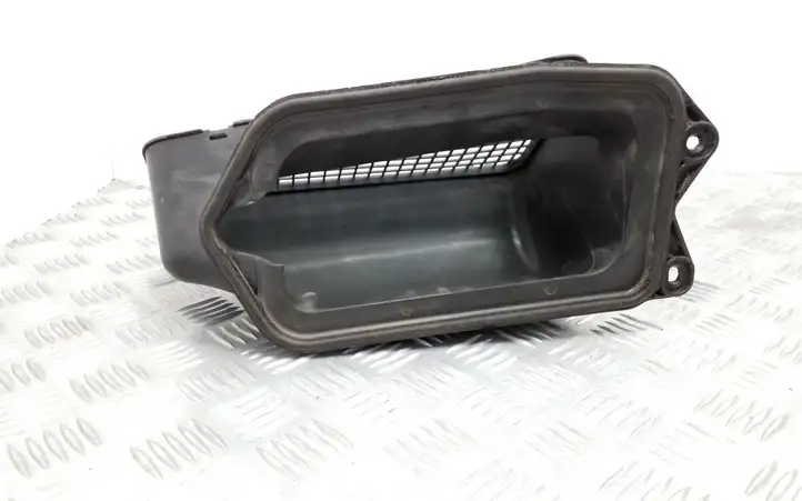 Audi A4 S4 B8 8K (2007 - 2011) 8K1819904A Воздуховод салонного фильтра — фото 4