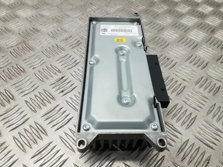 Audi A4 S4 B8 8K (2007 - 2011) 8T0035223AB Усилитель звука — фото 2