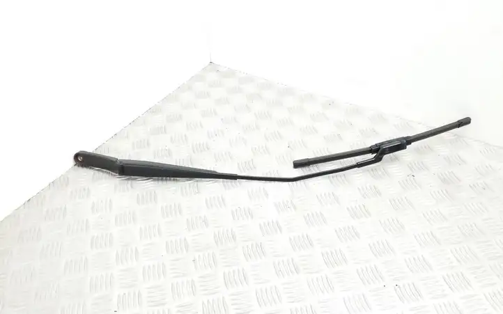 Skoda Rapid (NH) (2012 - 2019) 5JC955409 Рычаг стеклоочистителя — фото 1