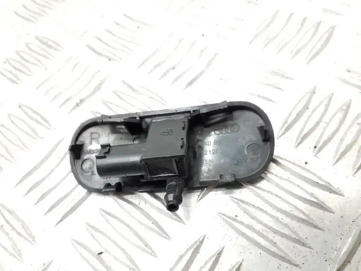Audi A1 (2010 - 2014) 8X0955988A Форсунка омывателя лобового стекла — фото 2