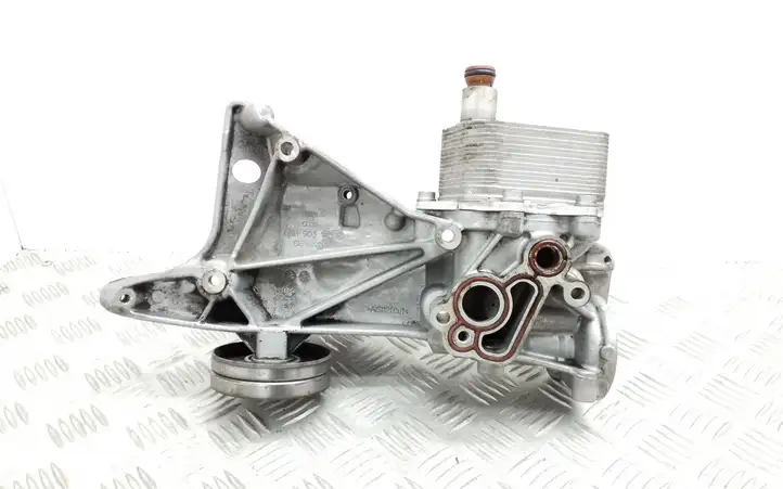 Audi A4 S4 B8 8K (2007 - 2011) 06H903143E Кронштейн масляного фильтра — фото 2