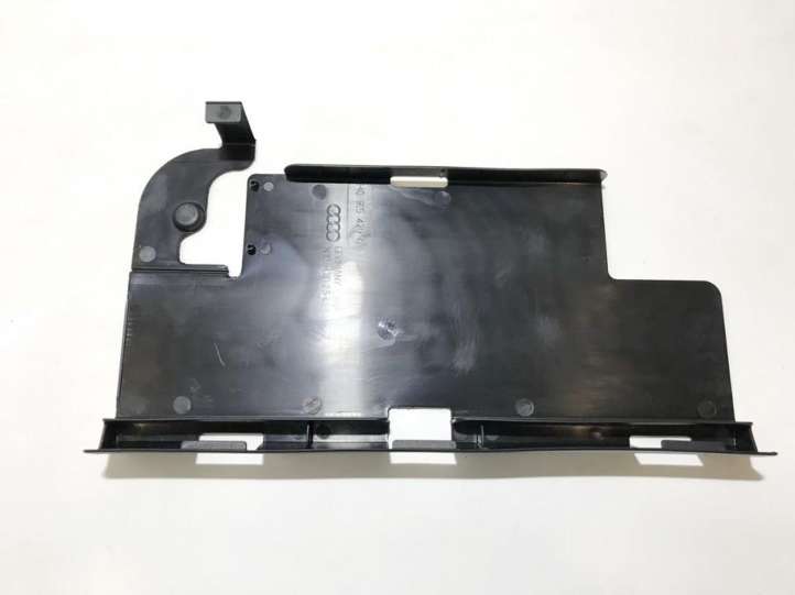 Audi A5 (2007 - 2011)  8k0915429g Крышка ящика аккумулятора