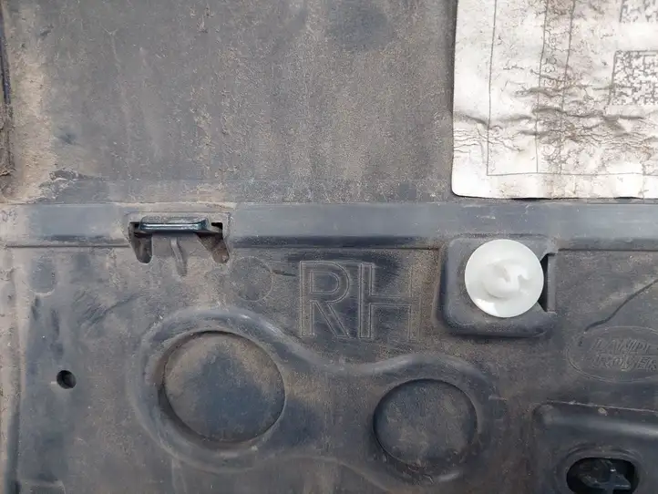 Land Rover Range Rover L405 (2012 - 2017) CK52274A48AC Молдинги задней двери — фото 2