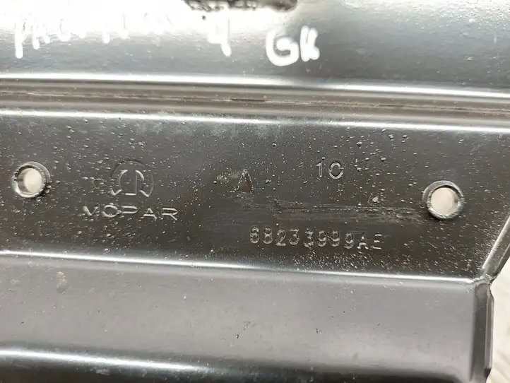 Chrysler Pacifica (2016 - ) 68233999AE Кронштейн запасного колеса — фото 2