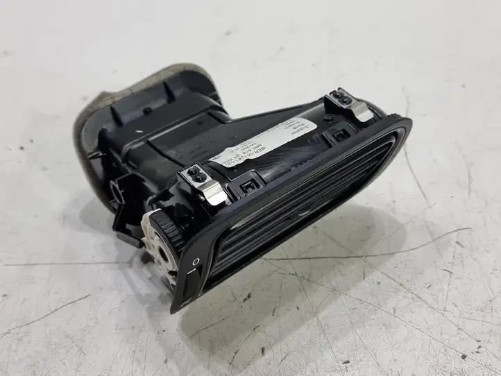 Volkswagen Polo V 6R (2009 - 2015) 6RF819703 Боковой воздушный дефлектор — фото 3