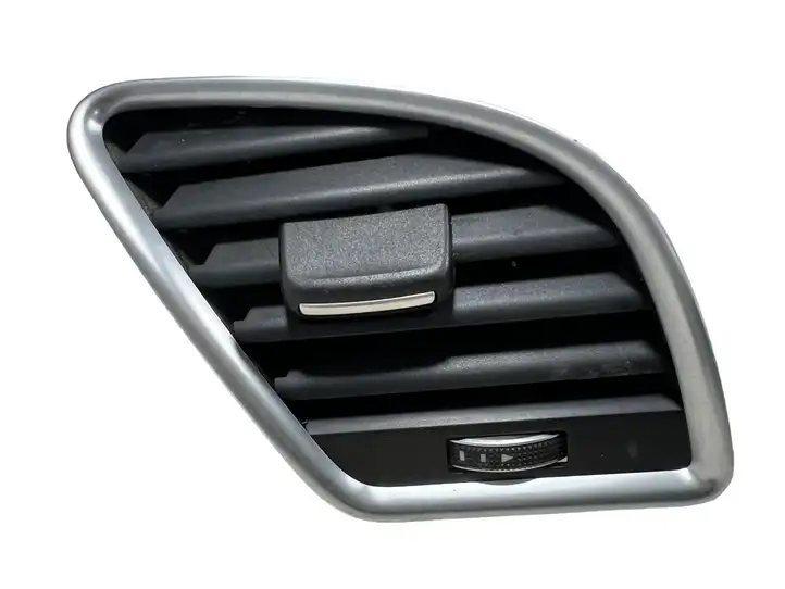 Audi A4 S4 B8 8K (2011 - 2015) 8T1820902G Боковой воздушный дефлектор — фото 1