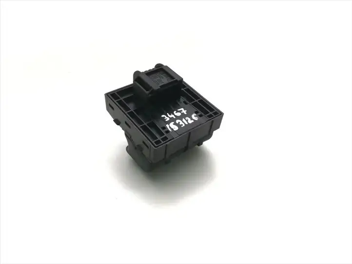Audi A1 (2010 - 2014) 8X0959851A Кнопка стеклоподъемников — фото 3