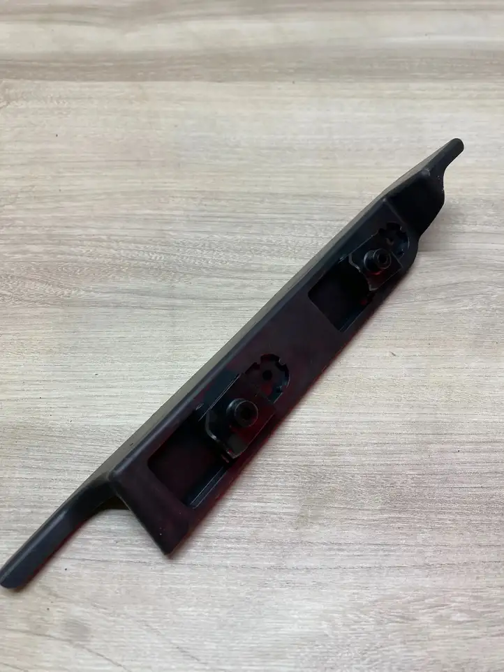 Toyota Yaris (2014 - 2019) 538510d070 Кронштейн переднего подкрылка — фото 3