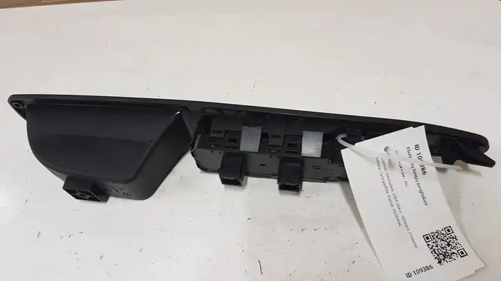 Citroen C4 (2004 - 2008) 9651464277 Кнопка стеклоподъемников — фото 2