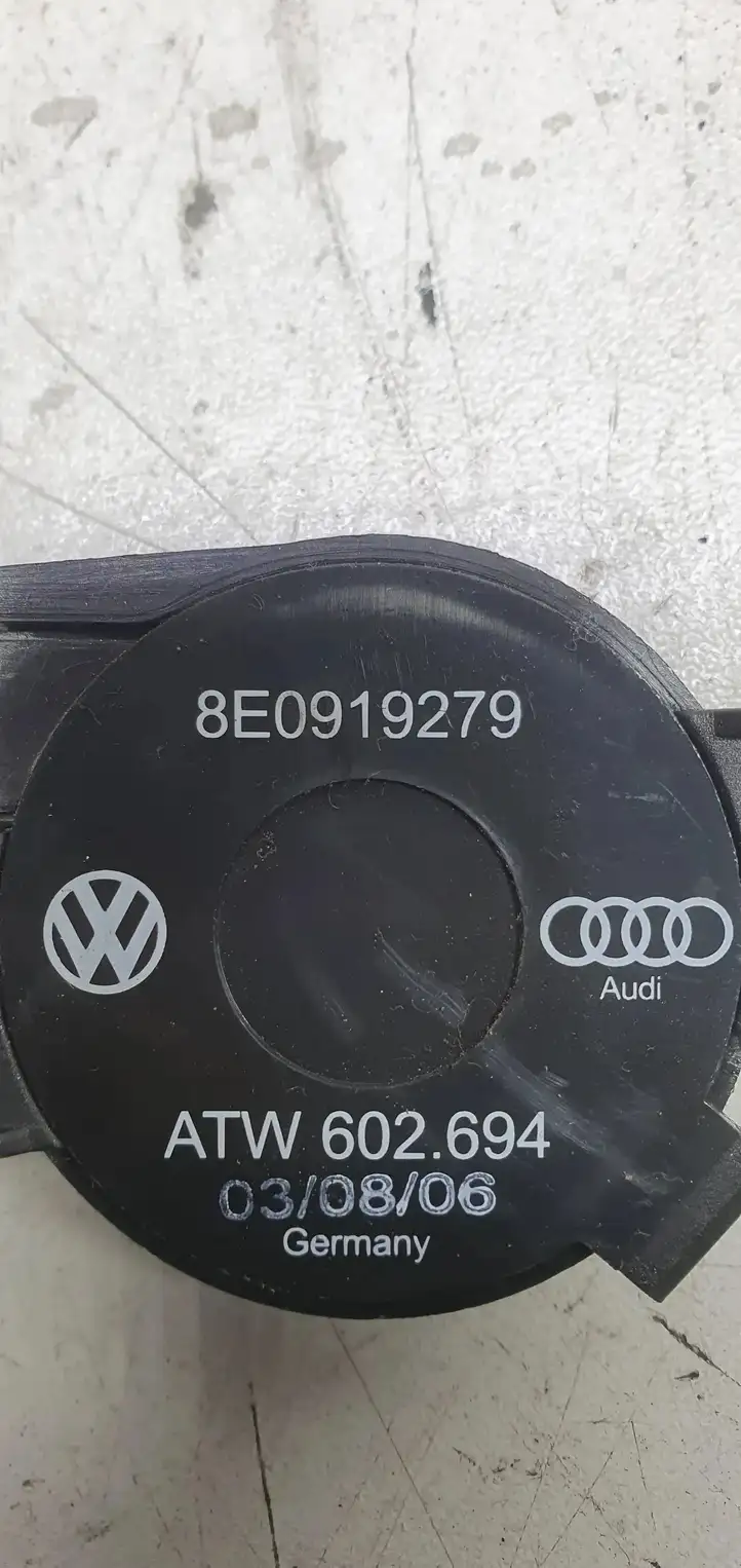 Volkswagen PASSAT B6 (2005 - 2010) 8E0919279 Динамик парктроника (PDC) — фото 3