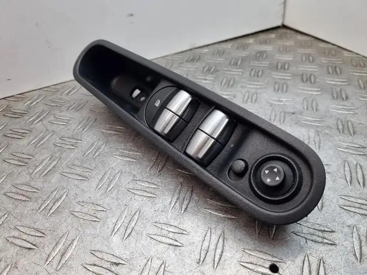 Mini Cooper Countryman R60 (2010 - 2016) 9289622 Блок кнопок стеклоподъемников — фото 3
