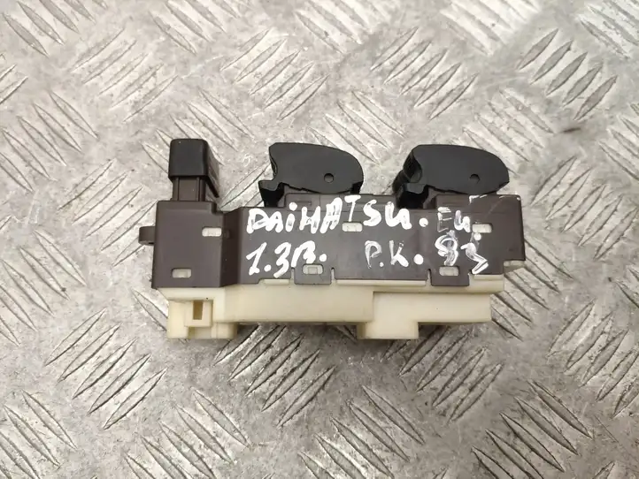Daihatsu Sirion (2007 - 2013) 515124 Кнопка стеклоподъемников — фото 3