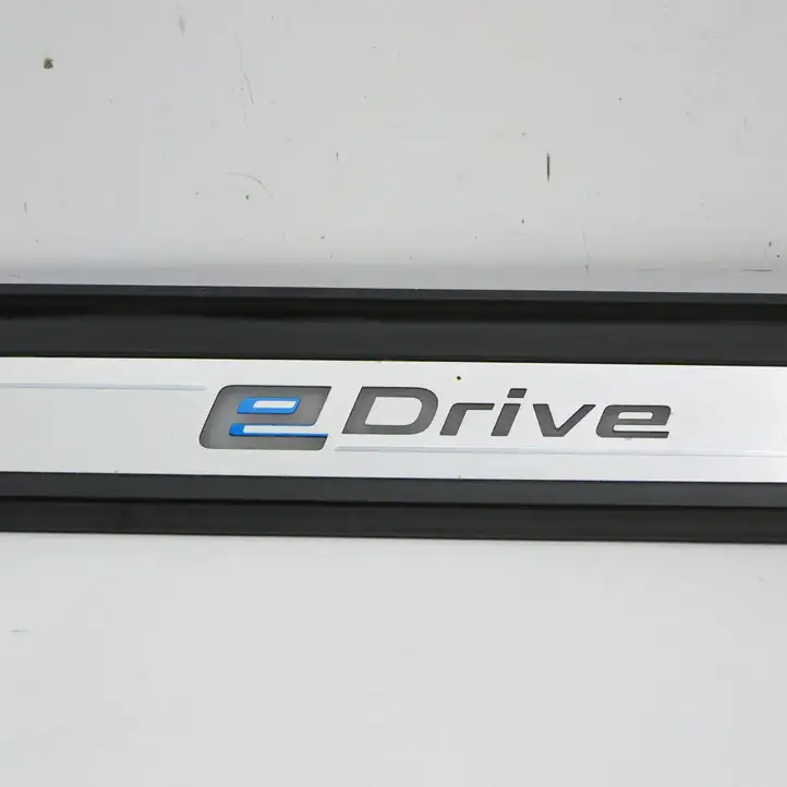 BMW 5 G30 G31 (2016 - ) 7405772 Внутренняя отделка переднего порога — фото 4