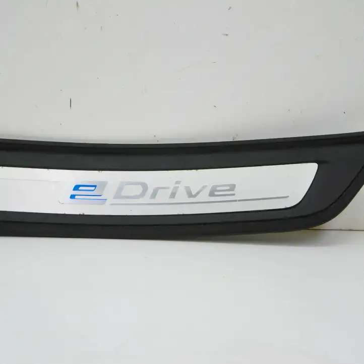 BMW 5 G30 G31 (2016 - ) 7407016 Внутренняя отделка заднего порога — фото 3