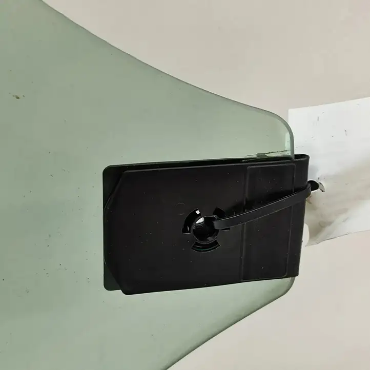 Tesla Model 3 (2017 - 2023) 43R011570 Стекло задней двери — фото 5