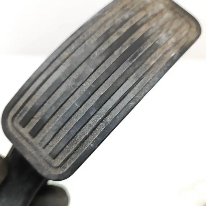 Tesla Model 3 (2017 - 2023) 1020792 Педаль акселератора — фото 6
