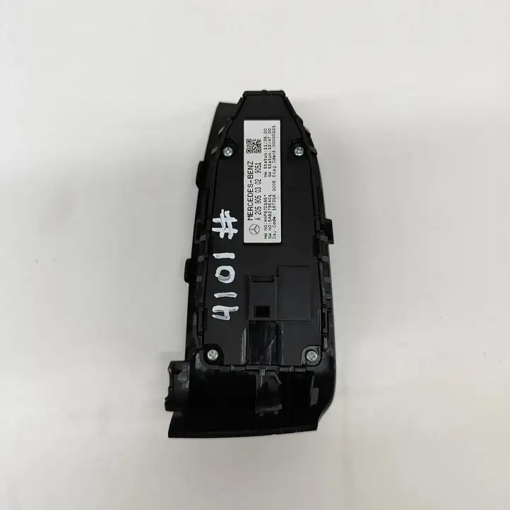 Mercedes-Benz C W205 (2014 - 2021) A2059050302 Блок кнопок стеклоподъемников — фото 6
